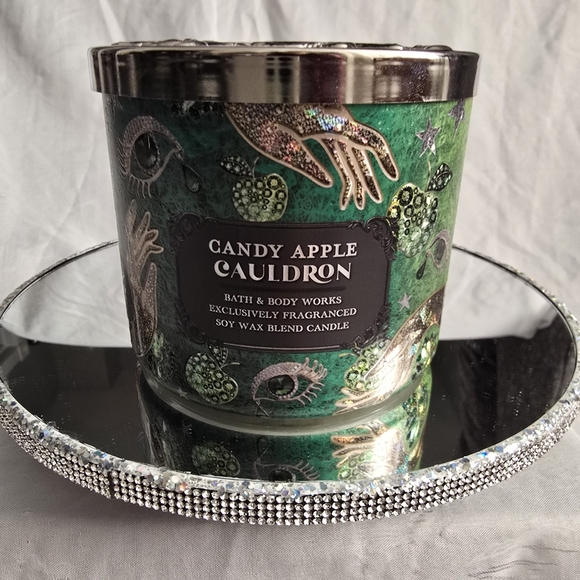 Candy Apple Cauldron 3 Wick Candle by Bath & Body Works Lenticular Effect Lid - Picture 3 of 11